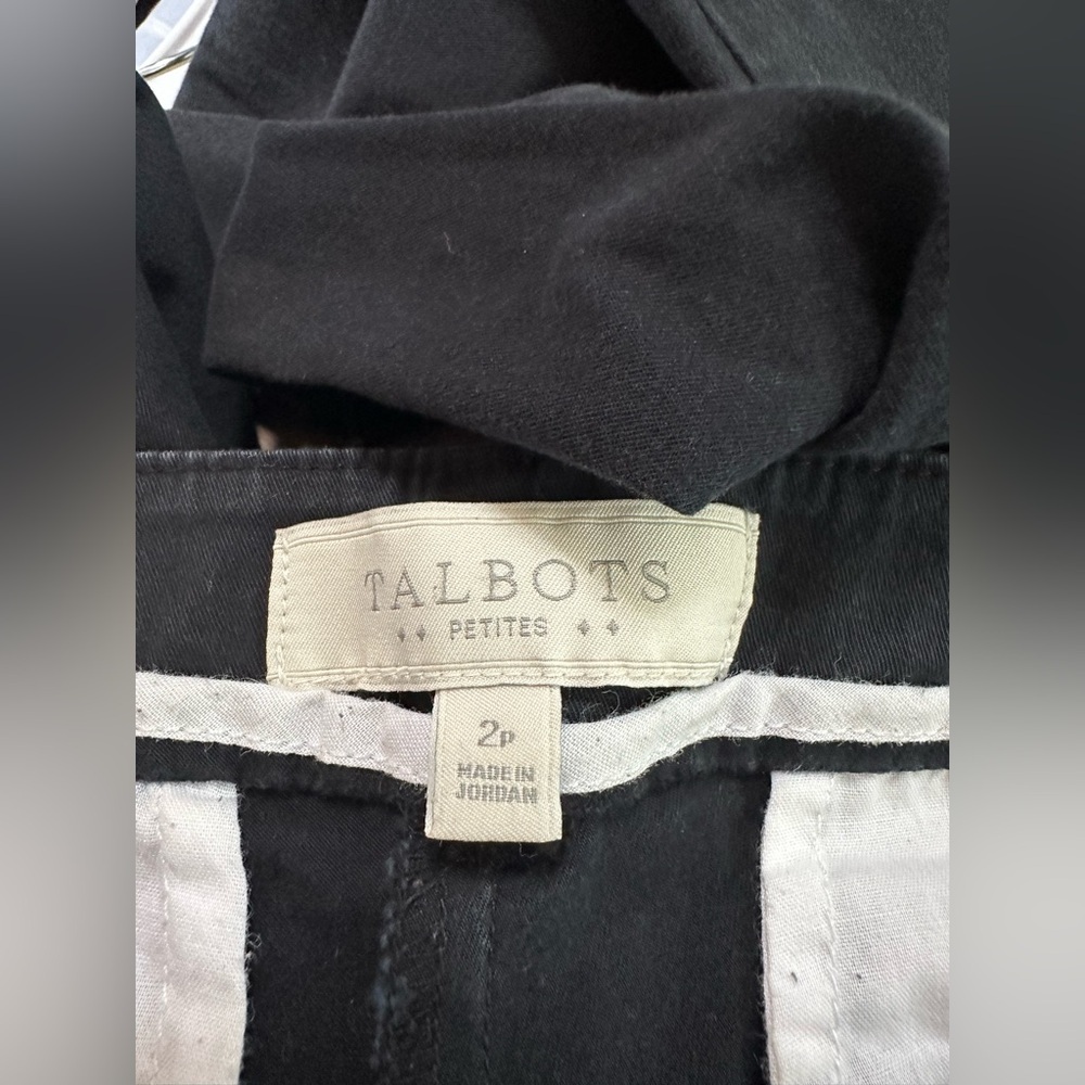 Talbots Petites Cropped Pants Size 2P Black Button Detail Capri Career Casual - Picture 7 of 8